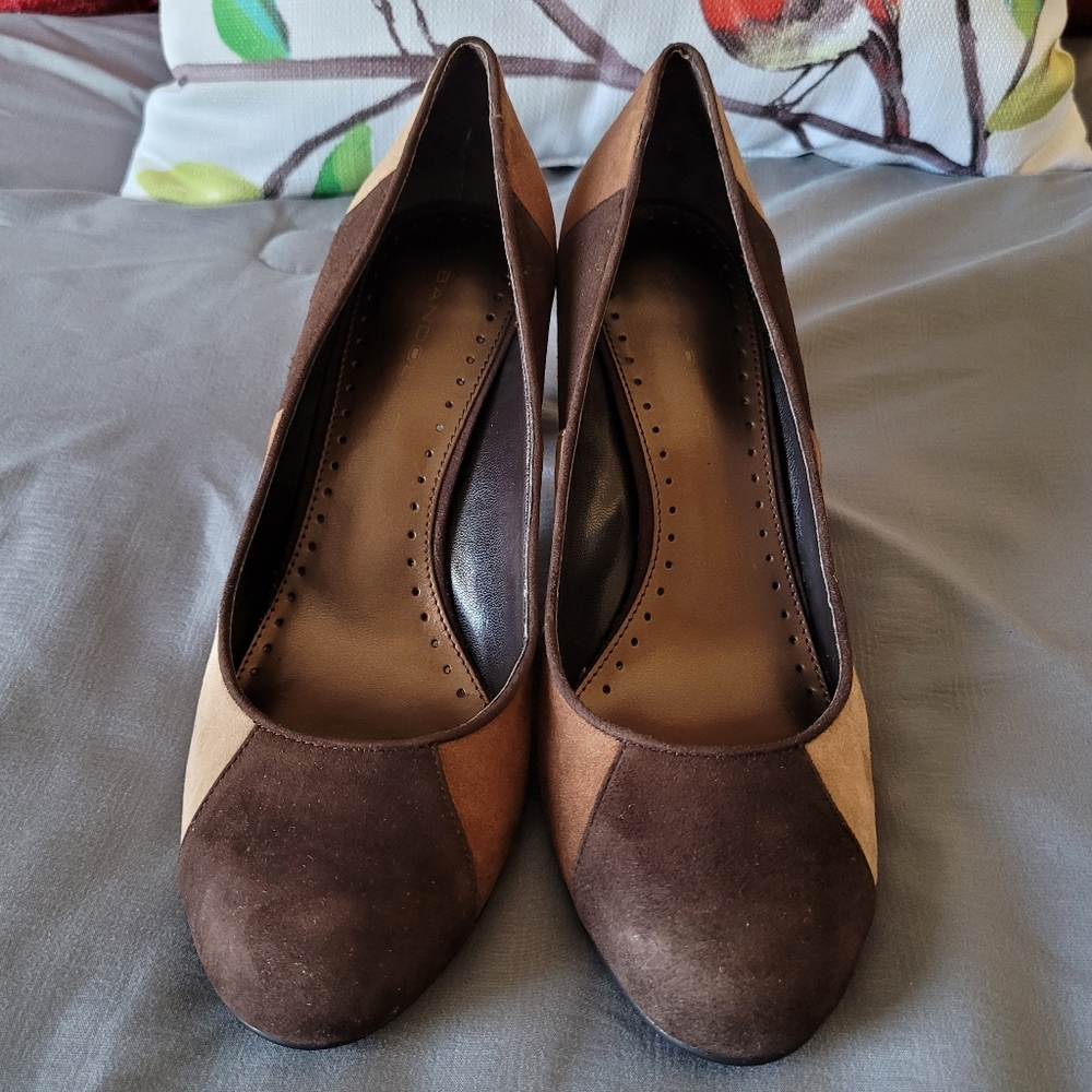 Bandolino Suede Leather Pumps - Brown, Sz 7.5M